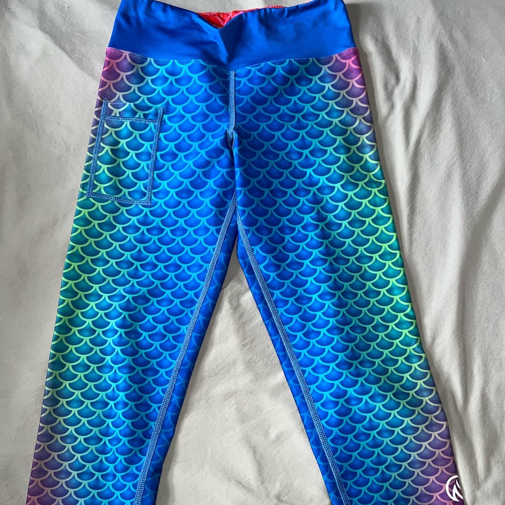 INKnBURN Mermaid Capris- larger scales